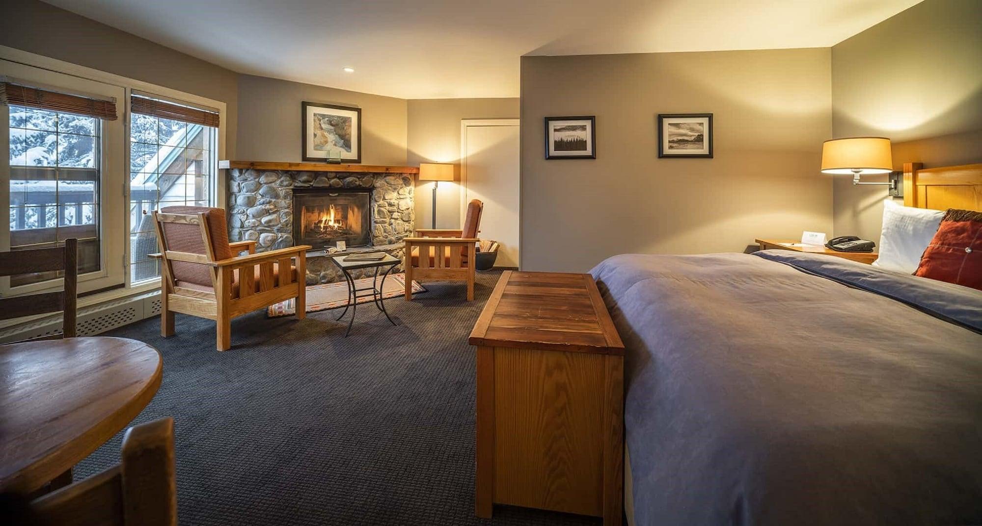 Emerald Lake Lodge Филд Экстерьер фото