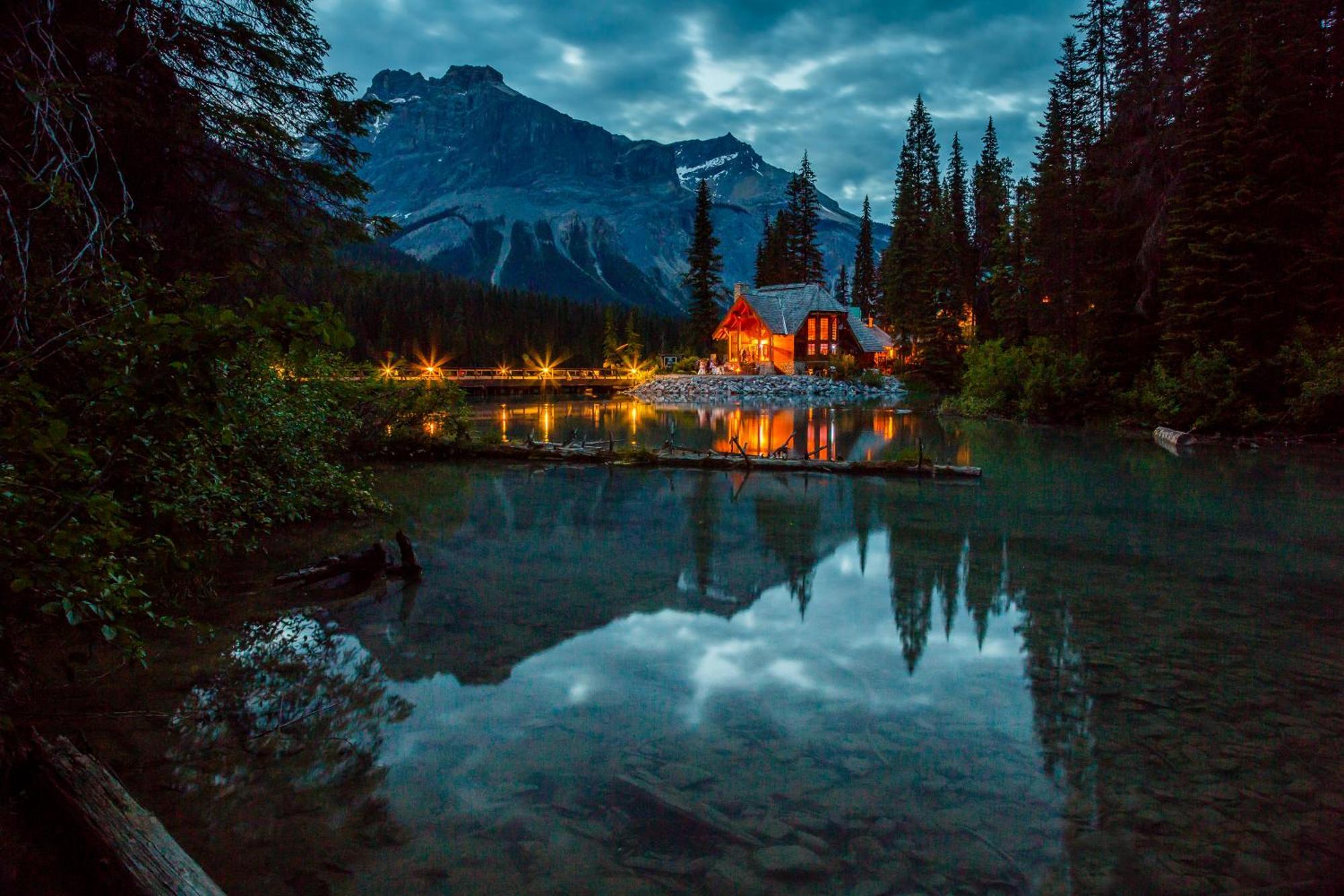 Emerald Lake Lodge Филд Экстерьер фото