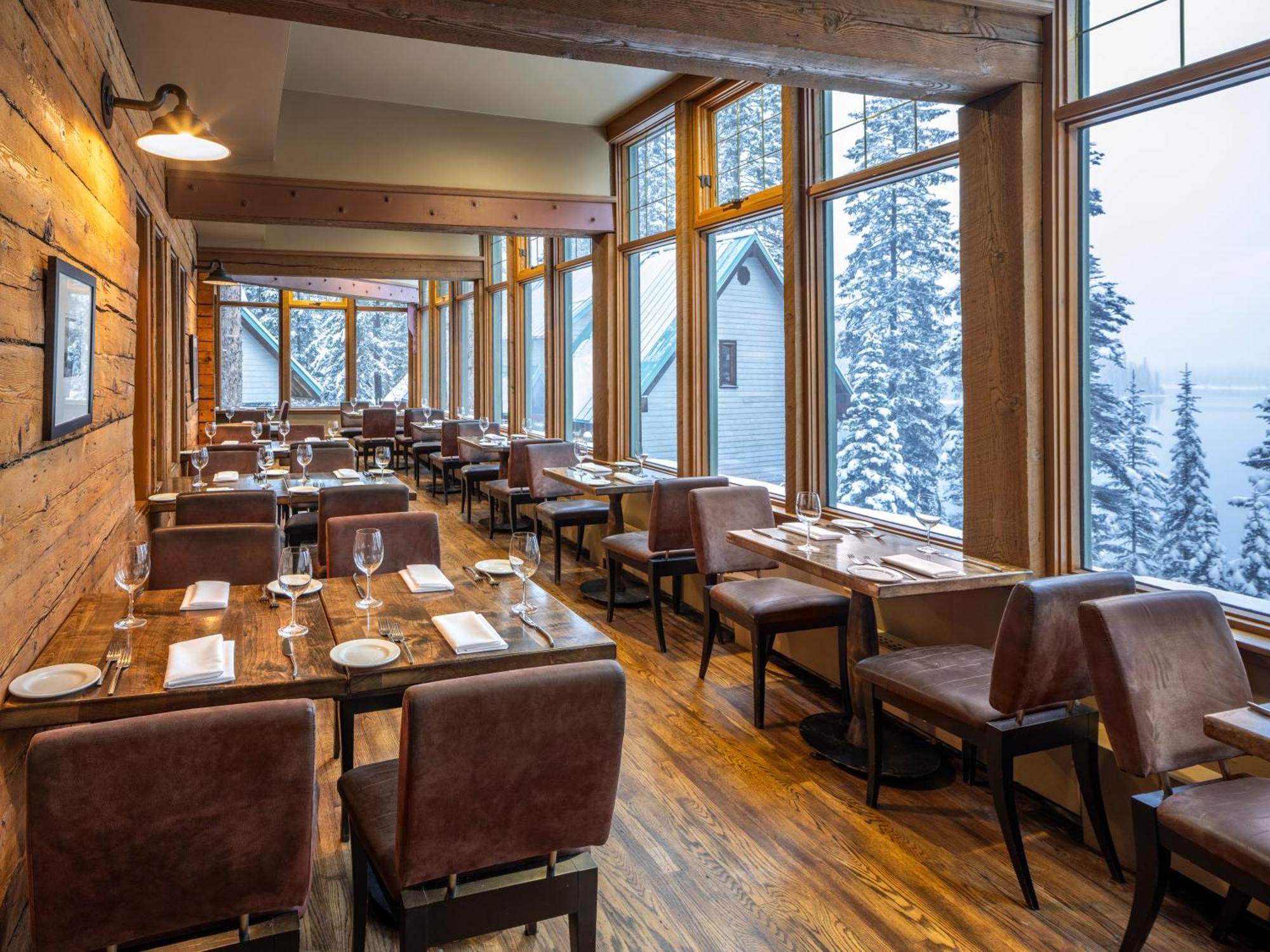 Emerald Lake Lodge Филд Экстерьер фото