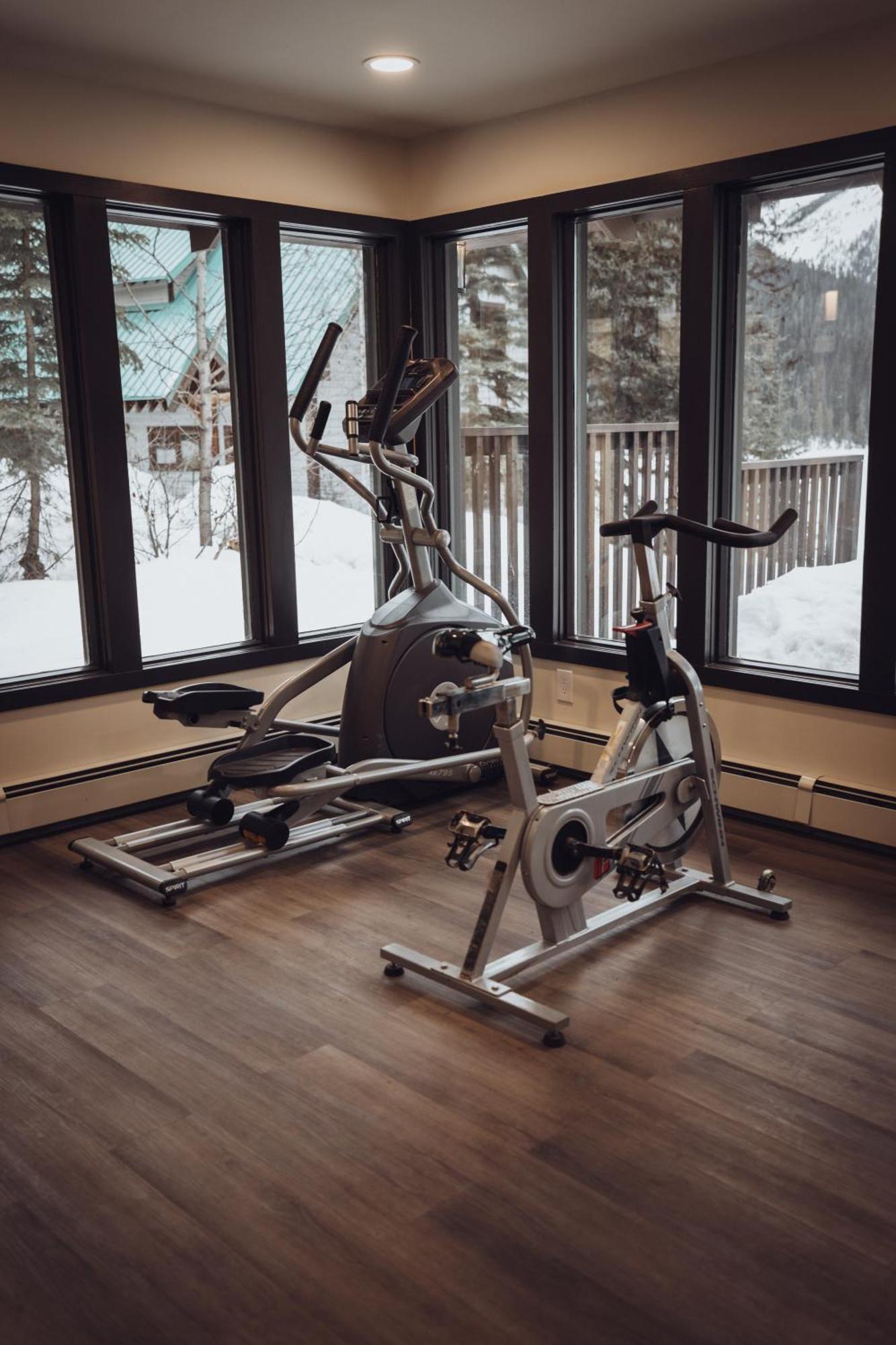 Emerald Lake Lodge Филд Экстерьер фото